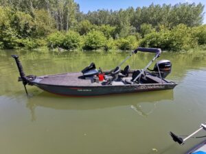 Metal V-King Pro Guide Yamaha 115 SHO