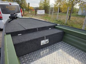 Bass Boat - 580x125x170x53