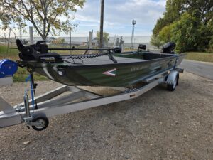 Bass Boat - 580x125x170x53