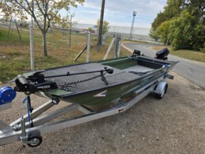 Bass Boat - 580x125x170x53