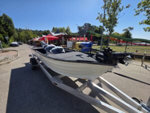 Zander Craft Epropulsion Navy 3.0, Minn Kota Terrova