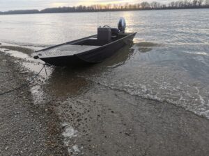 Bass Boat 5,8x1,25xx1,7 m